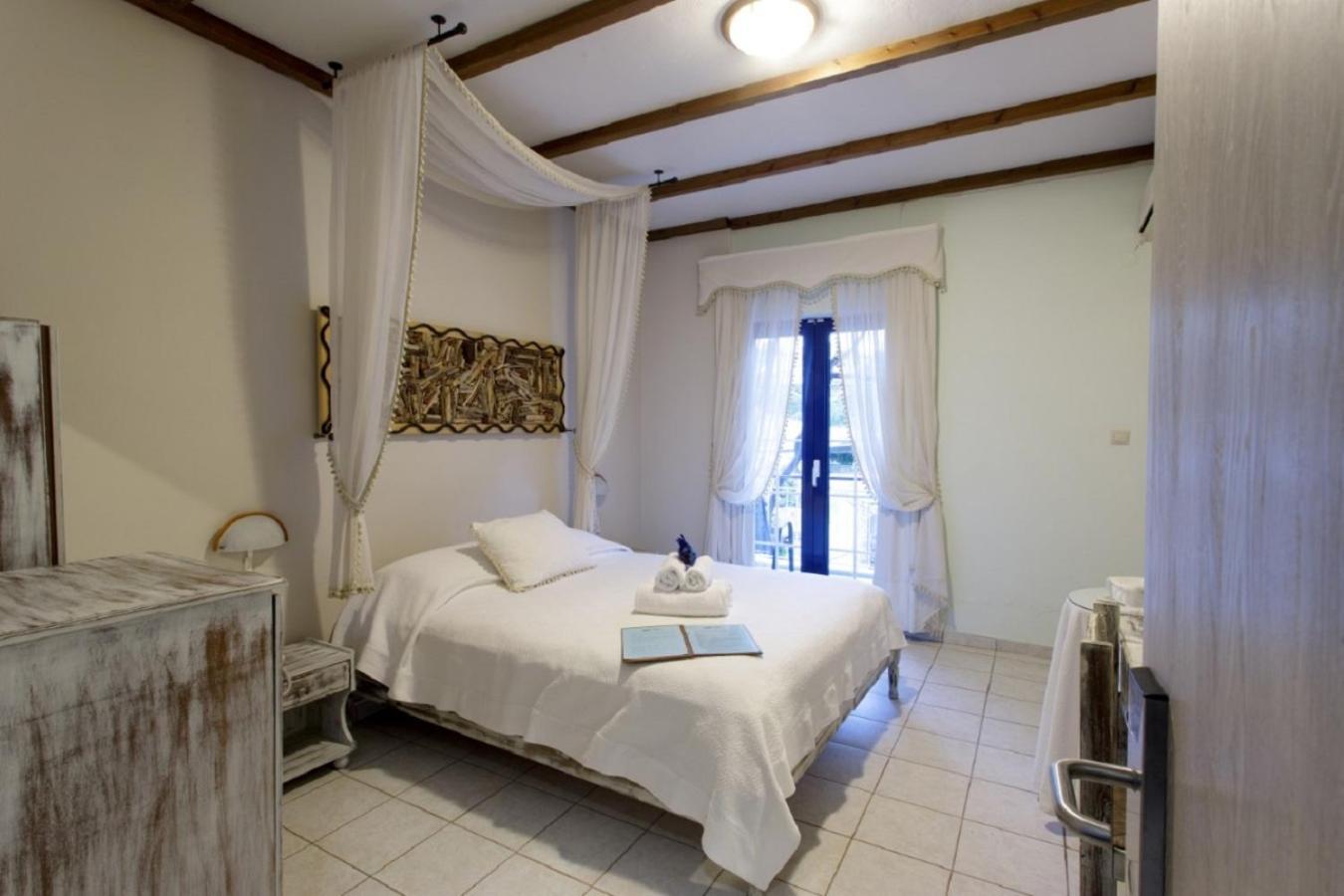 אגיוי אפוסטולי Argo Rooms & Studios חדר תמונה