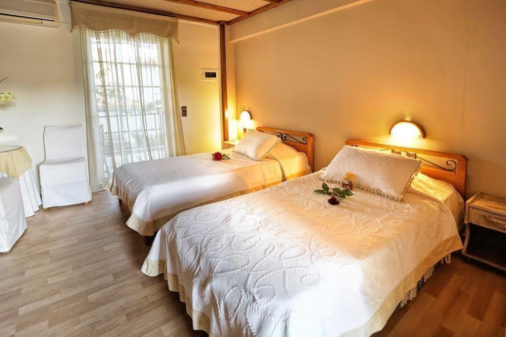 אגיוי אפוסטולי Argo Rooms & Studios מראה חיצוני תמונה